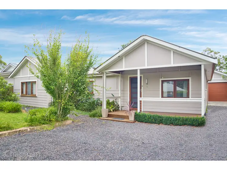 5 St Johns Road, Blaxland NSW 2774