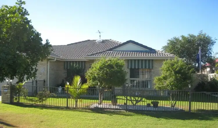39 Clovelly Place, Sandstone Point QLD 4511