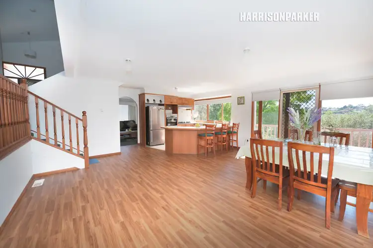 Sixth view of Homely house listing, 32 Piccadilly Court, Greenvale VIC 3059