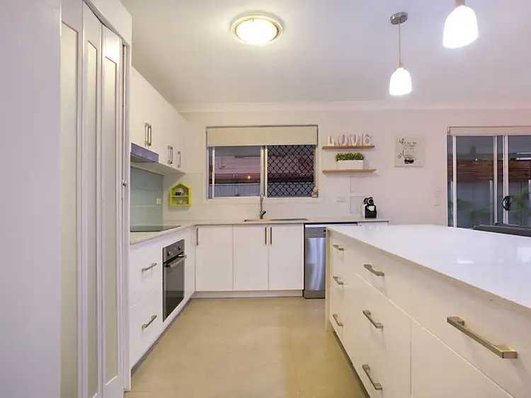 Fifth view of Homely house listing, 17 Dame Patti Avenue, Mermaid Waters QLD 4218