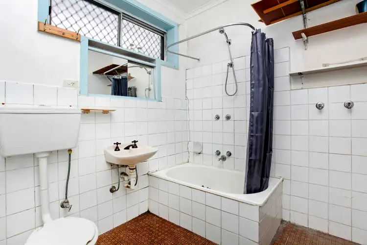 Sixth view of Homely apartment listing, 4/12 Cranbourne Avenue, Sunshine North VIC 3020