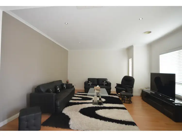 Second view of Homely house listing, 4 Swinburne Court, Truganina VIC 3029