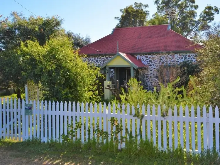 20 Kearney Street, Nannup WA 6275