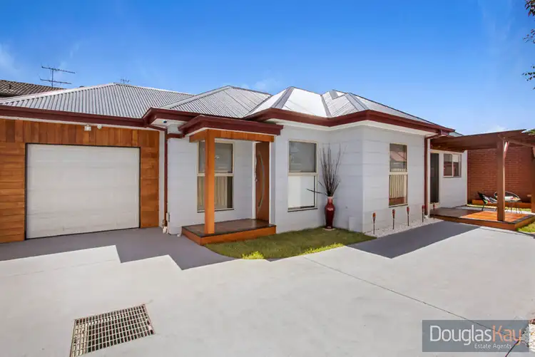 2/32 Forrest Street, Albion VIC 3020