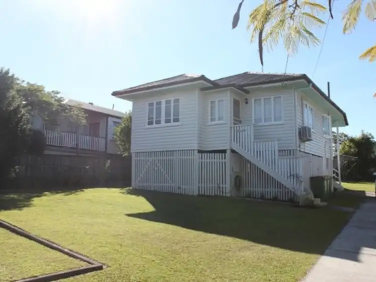 16 MOLE Avenue, Southport QLD 4215