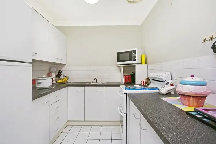 Fifth view of Homely unit listing, 2/4 Justine Parade, Rutherford NSW 2320