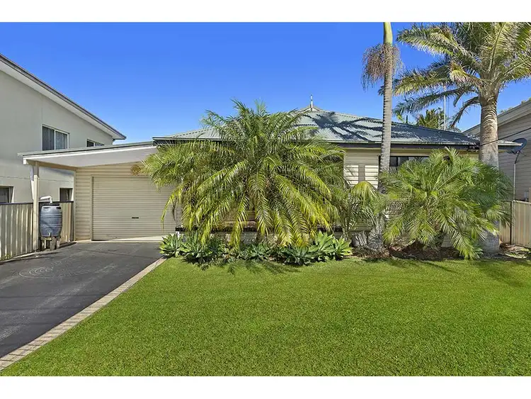 Third view of Homely house listing, 8 Crosby Crescent, Killarney Vale NSW 2261