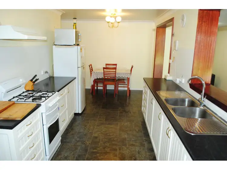 Second view of Homely house listing, 10 Maxime Place, Orange NSW 2800