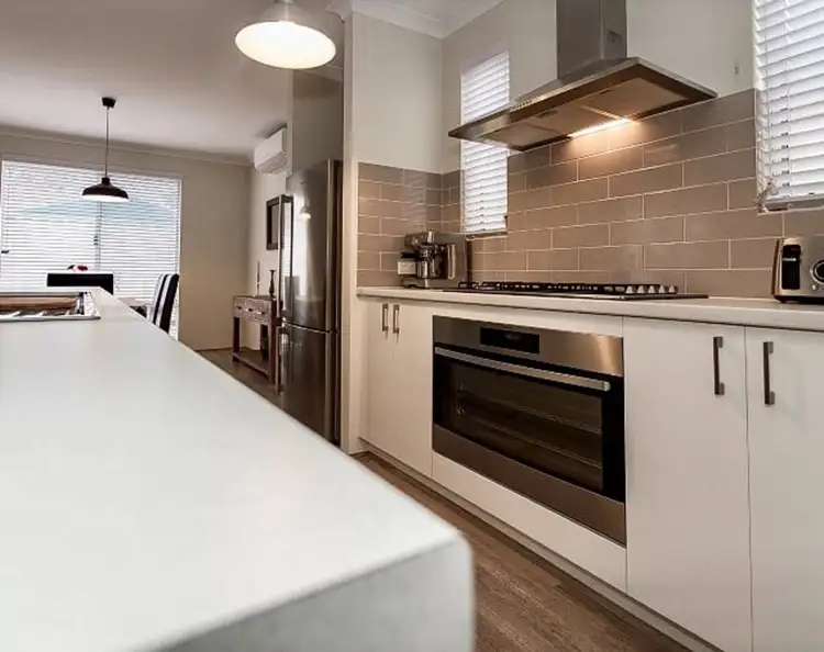 118 Vignerons Loop, Hocking WA 6065
