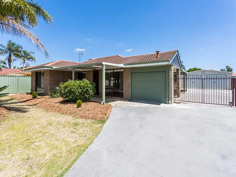 Fourth view of Homely house listing, 28 Hemingway Drive, Camillo WA 6111