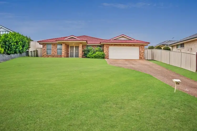 44 Canterbury Drive, Raworth NSW 2321