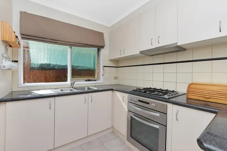 Fourth view of Homely unit listing, 1/7 Clifford Close, Mill Park VIC 3082