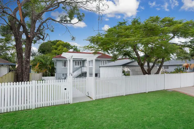 18 Coleman Street, Graceville QLD 4075