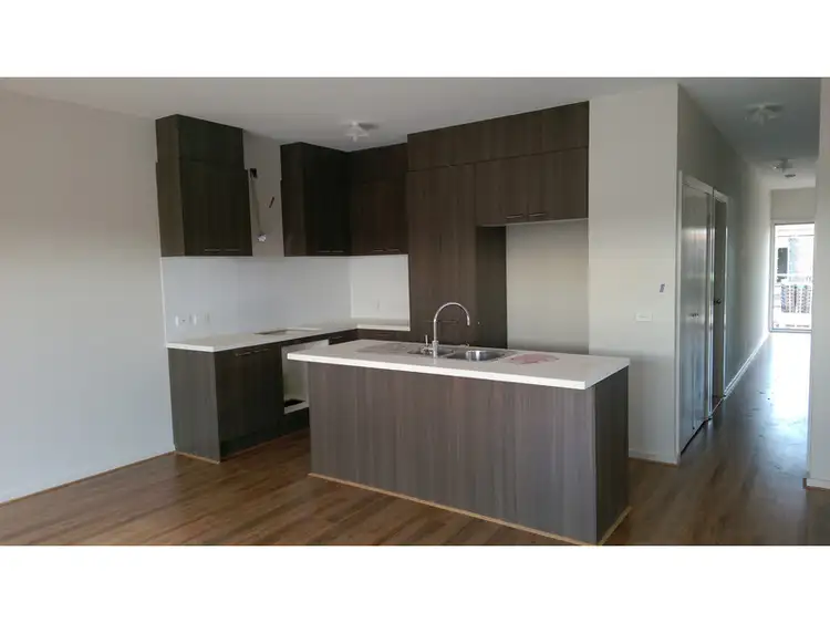 6/5 Thomas Carr Drive, Tarneit VIC 3029