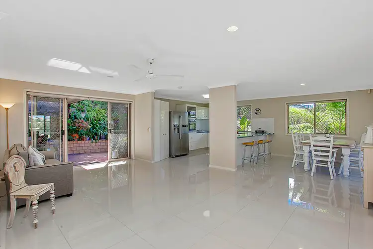 5 Beaufort Court, Highland Park QLD 4211