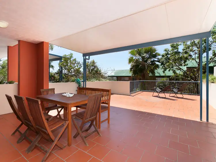 Main view of Homely apartment listing, 2/194 Carmody Road, St Lucia QLD 4067