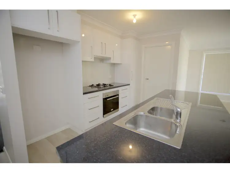 Sixth view of Homely house listing, 33 Amber Close, Kelso NSW 2795