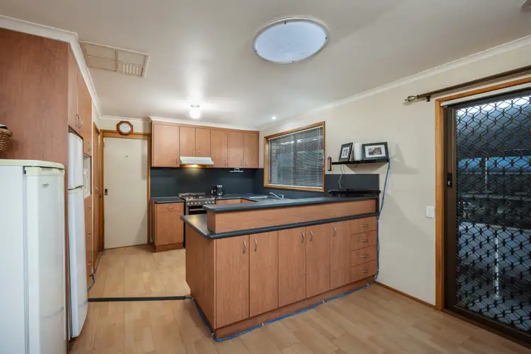 Sixth view of Homely house listing, 8 Bourke Crescent, Wodonga VIC 3690