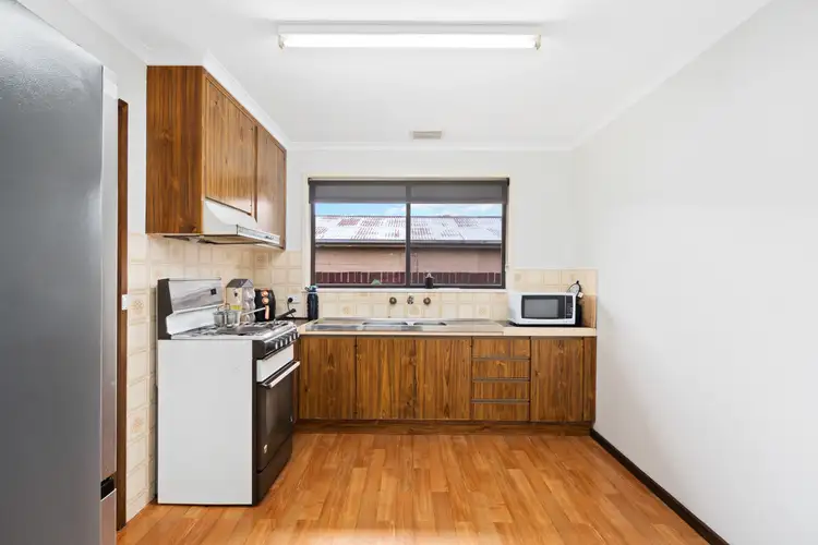 Second view of Homely townhouse listing, 2/124 Elgin Street, Sale VIC 3850