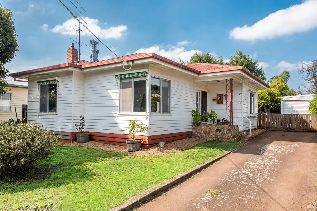 Main view of Homely house listing, 18 Kitchener Street, Hamilton VIC 3300