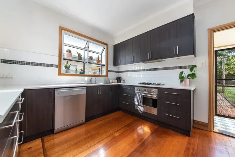 Second view of Homely house listing, 18 Kitchener Street, Hamilton VIC 3300