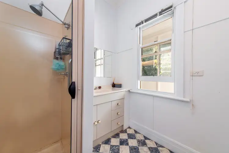 Sixth view of Homely house listing, 18 Kitchener Street, Hamilton VIC 3300