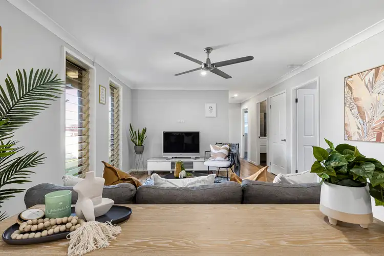 Fifth view of Homely house listing, 8 Yarran Close, Cameron Park NSW 2285