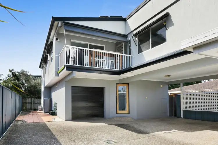 2/29 Albion Avenue, Miami QLD 4220