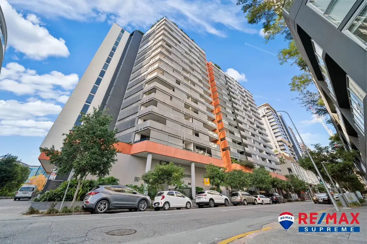 Main view of Homely apartment listing, 802/70 Longland Street, Newstead QLD 4006