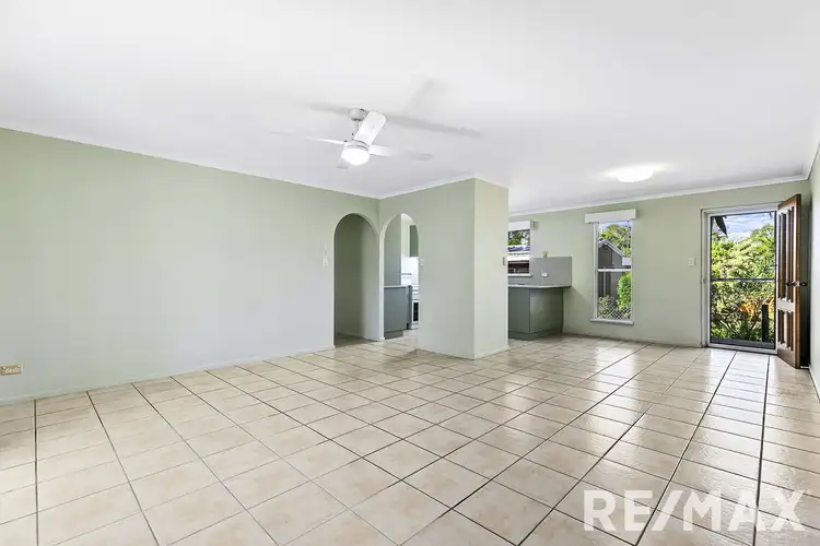 Fifth view of Homely house listing, 2 Venice Court, Point Vernon QLD 4655