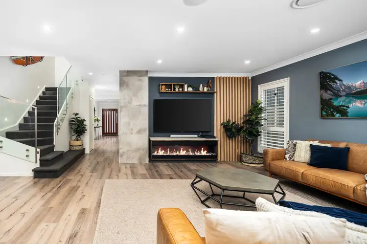 Second view of Homely house listing, 16 Kemp Close, Springfield NSW 2250