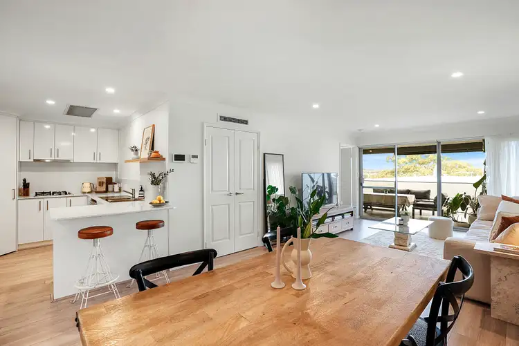 8/22 May Street, Scarborough WA 6019