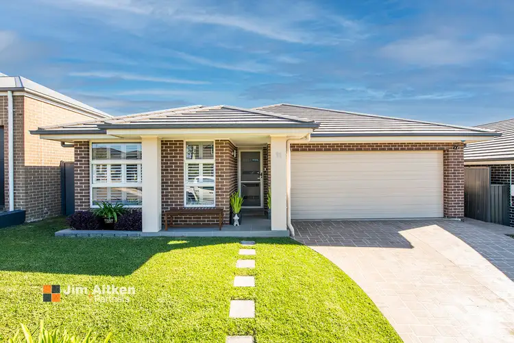11 Matilda Road, Jordan Springs NSW 2747