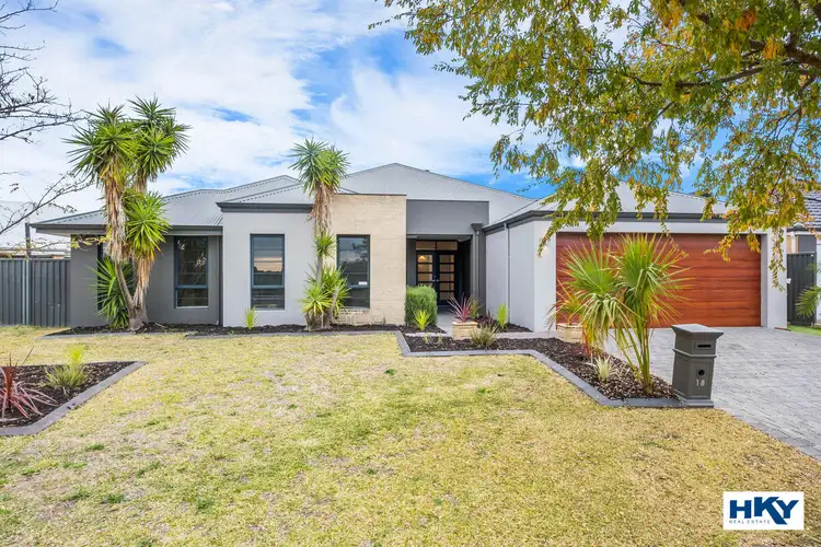 18 Ollave Circuit, Aveley WA 6069