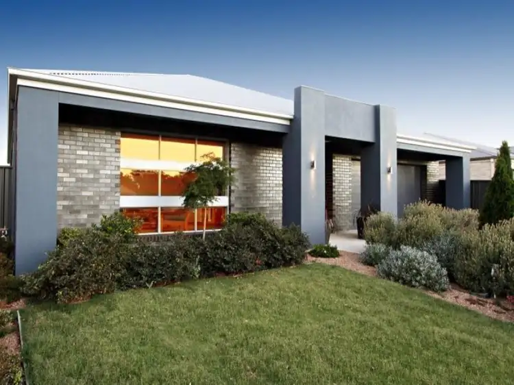 Main view of Homely house listing, 14 Dryden Place, Sale VIC 3850
