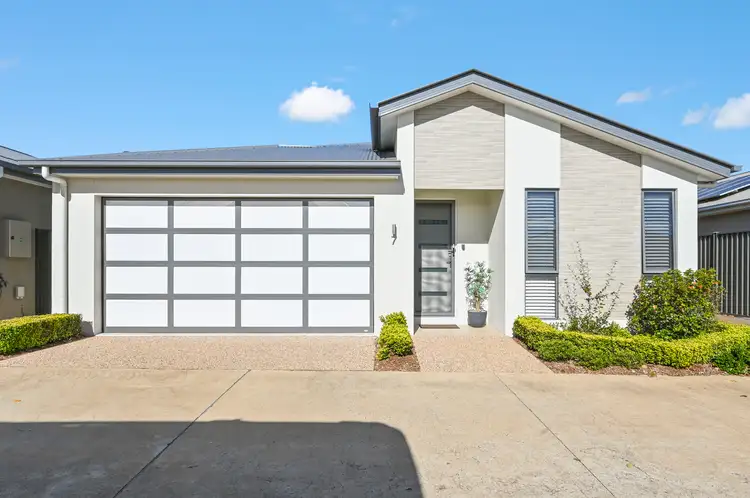 Villa 7/75 Highgrove Drive, Highfields QLD 4352