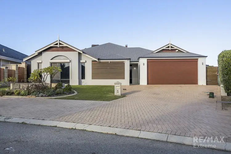 39 Crown Point Crescent, Butler WA 6036