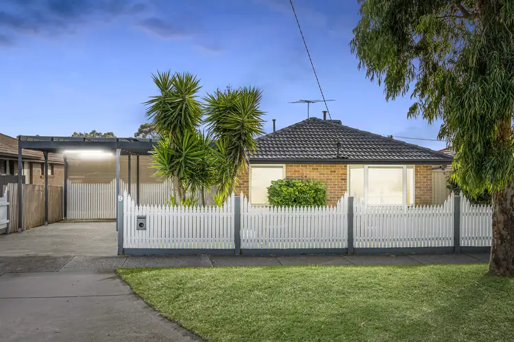 9 Meadow Glen Drive, Epping VIC 3076