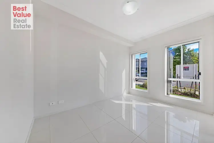 Second view of Homely house listing, 7 Alumuna Circuit, Jordan Springs NSW 2747