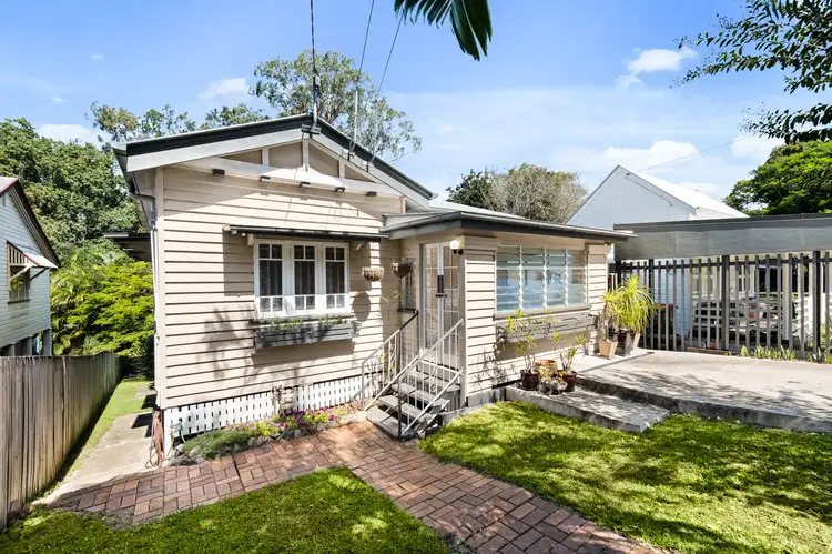 34 Exeter Street, Ashgrove QLD 4060