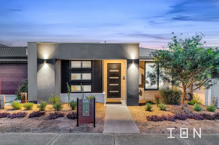 173 Wheelers Park Drive, Cranbourne North VIC 3977