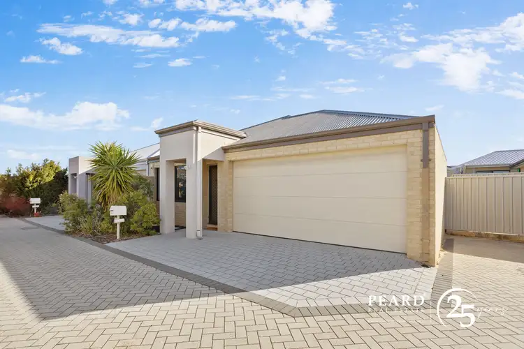 160 Shiraz Boulevard, Pearsall WA 6065