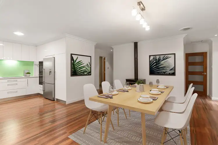 6 Tangadee Road, Golden Bay WA 6174