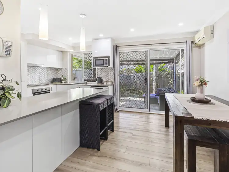 Third view of Homely townhouse listing, 23/2-10 Coolgardie Street, Elanora QLD 4221