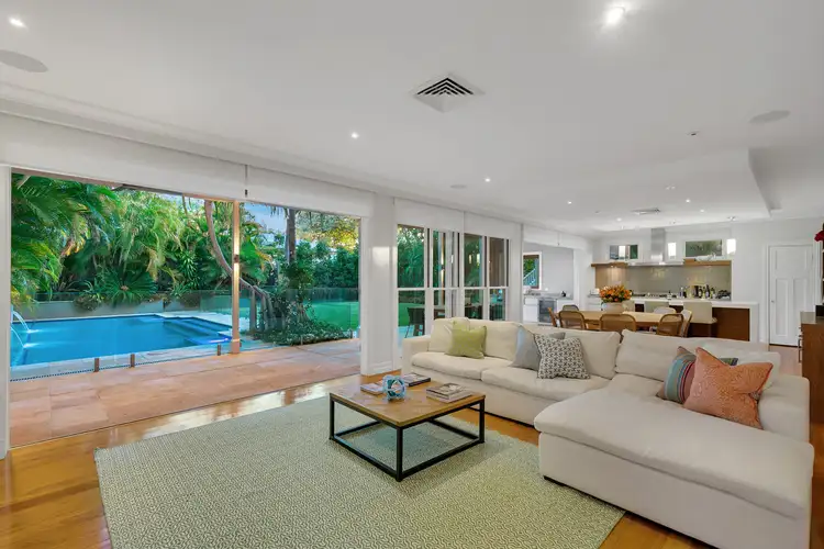 6 Mabel Street, Clayfield QLD 4011