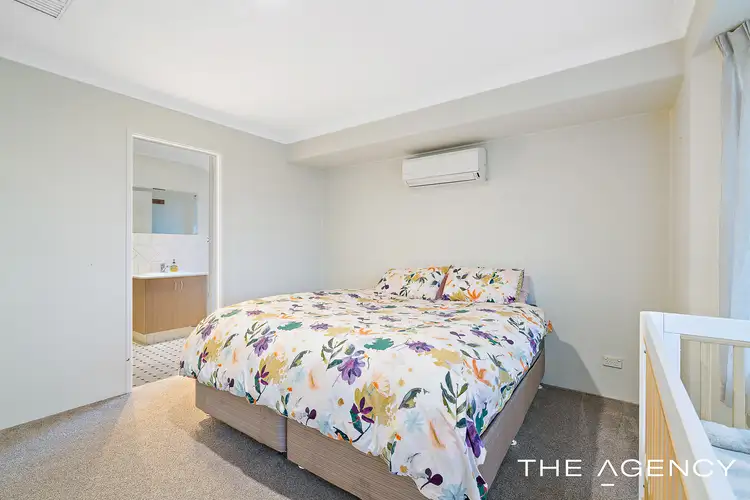 Seventh view of Homely house listing, 4 Gilbride Cove, Atwell WA 6164