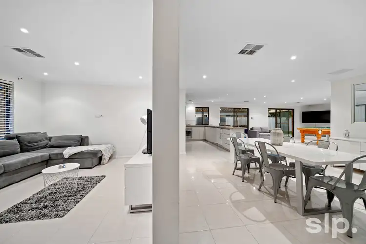 Sixth view of Homely house listing, 39 Shiralee Bend, Carramar WA 6031