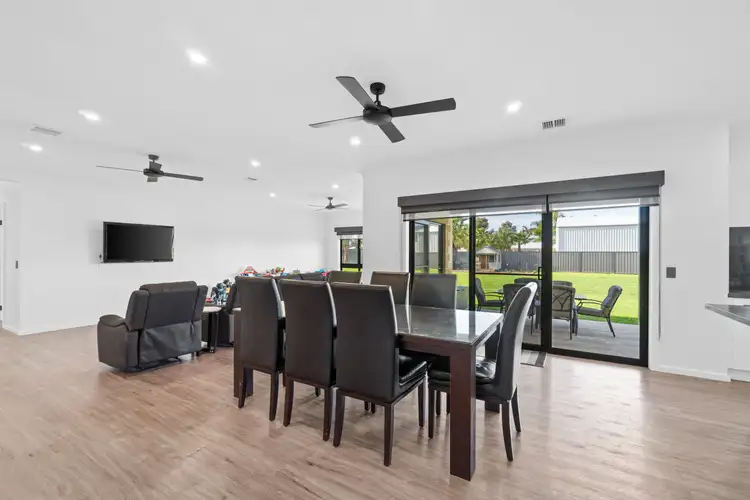 Fifth view of Homely house listing, 3 Kestrel Court, Sale VIC 3850