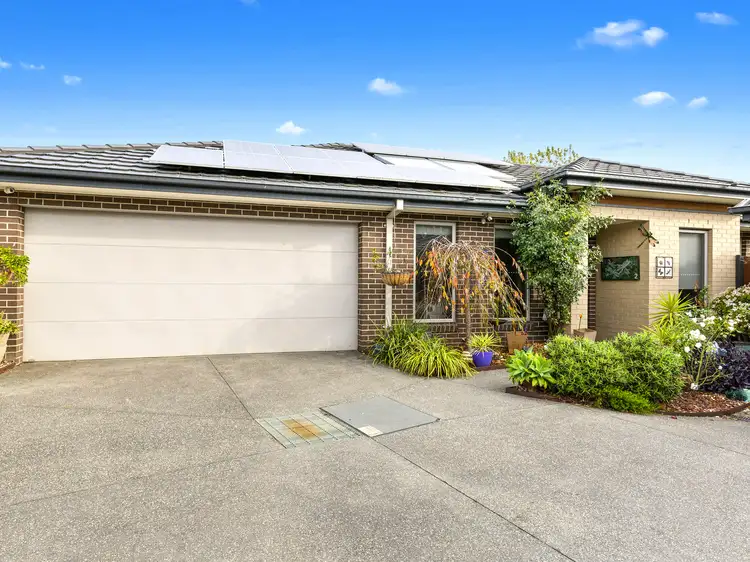 Main view of Homely unit listing, 2/3 Maxwell Street, Mornington VIC 3931