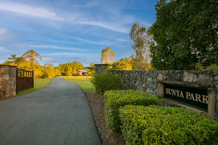 39 Shurvell Road, Hunchy QLD 4555